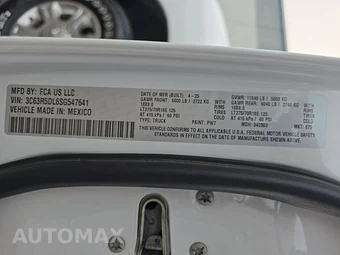 2025 Ram 2500 Big Horn Crew Cab Medium Bed – miniatura 14