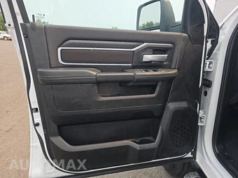 2025 Ram 2500 Big Horn Crew Cab Medium Bed – miniatura 9