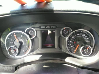 2025 Ram 2500 Big Horn Crew Cab Medium Bed - miniatura 18