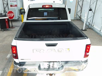 2025 Ram 2500 Big Horn Crew Cab Medium Bed - miniatura 5