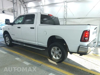 2025 Ram 2500 Big Horn Crew Cab Medium Bed - miniatura 6