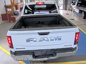 2025 Ram 2500 Big Horn Crew Cab Medium Bed - miniatura 5