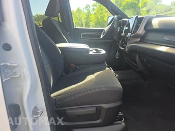 2025 Ram 2500 Big Horn Crew Cab Medium Bed - miniatura 8