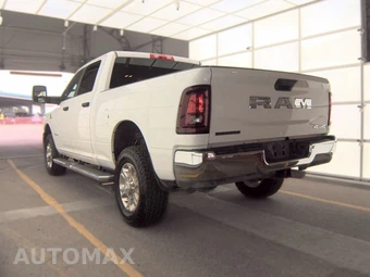 2025 Ram 2500 Big Horn Crew Cab Medium Bed - miniatura 6