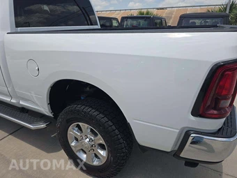 2025 Ram 2500 Big Horn Crew Cab Medium Bed – miniatura 23