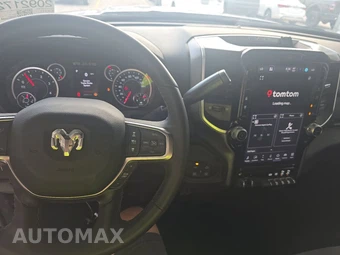 2025 Ram 2500 Big Horn Crew Cab Medium Bed - miniatura 11