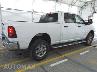 2025 Ram 2500 Big Horn Crew Cab Medium Bed - miniatura 4