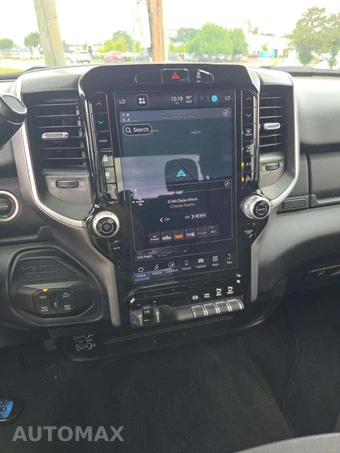 2025 Ram 2500 Big Horn Crew Cab Medium Bed – miniatura 10