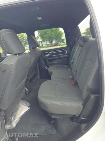 2025 Ram 2500 Big Horn Crew Cab Medium Bed – miniatura 13