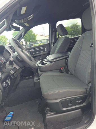2025 Ram 2500 Big Horn Crew Cab Medium Bed – miniatura 6