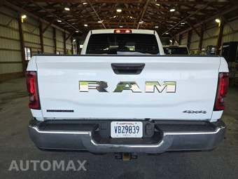 2025 Ram 2500 Big Horn Crew Cab Medium Bed - miniatura 5
