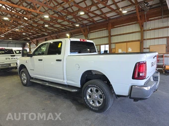 2025 Ram 2500 Big Horn Crew Cab Medium Bed - miniatura 6