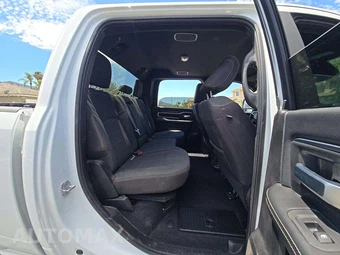 2025 Ram 2500 Big Horn Crew Cab Medium Bed - miniatura 13