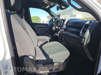 2025 Ram 2500 Big Horn Crew Cab Medium Bed – miniatura 8