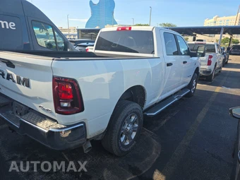 2025 Ram 2500 Big Horn Crew Cab Medium Bed – miniatura 4