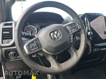 2025 Ram 2500 Big Horn Crew Cab Medium Bed – miniatura 10