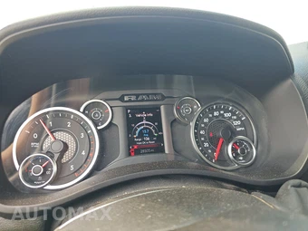 2025 Ram 2500 Big Horn Crew Cab Medium Bed – miniatura 12