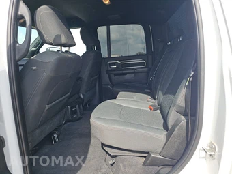 2025 Ram 2500 Big Horn Crew Cab Medium Bed – miniatura 13