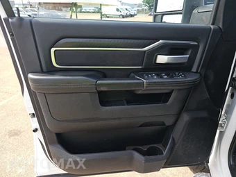 2025 Ram 2500 Big Horn Crew Cab Medium Bed – miniatura 9