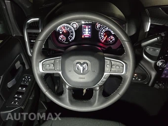 2025 Ram 2500 Big Horn Crew Cab Medium Bed - miniatura 10