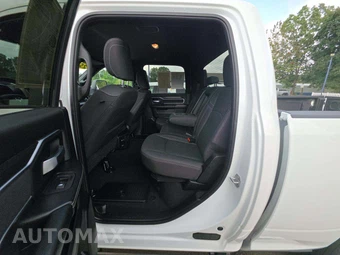 2025 Ram 2500 Big Horn Crew Cab Medium Bed - miniatura 13