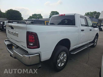 2025 Ram 2500 Big Horn Crew Cab Medium Bed - miniatura 3