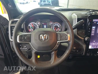 2025 Ram 2500 Big Horn Crew Cab Medium Bed - miniatura 10