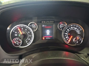 2025 Ram 2500 Big Horn Crew Cab Medium Bed - miniatura 12