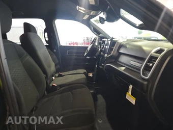 2025 Ram 2500 Big Horn Crew Cab Medium Bed - miniatura 8
