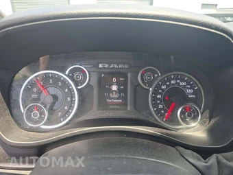 2025 Ram 2500 Big Horn Crew Cab Medium Bed - miniatura 9