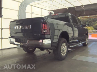 2025 Ram 2500 Big Horn Crew Cab Medium Bed - miniatura 5