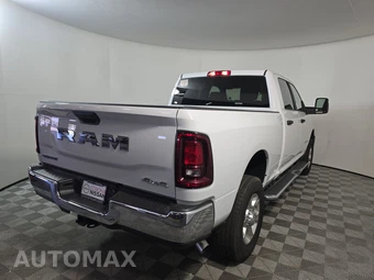 2025 Ram 2500 Big Horn Crew Cab Medium Bed - miniatura 4