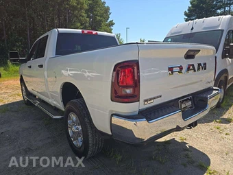 2025 Ram 2500 Big Horn Crew Cab Medium Bed - miniatura 2