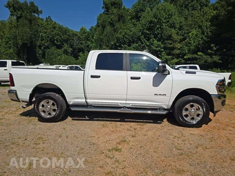 2025 Ram 2500 Big Horn Crew Cab Medium Bed - miniatura 4