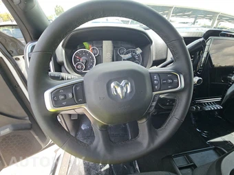 2025 Ram 2500 Big Horn Crew Cab Medium Bed - miniatura 10