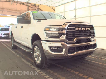 2025 Ram 2500 Big Horn Crew Cab Medium Bed - miniatura 3