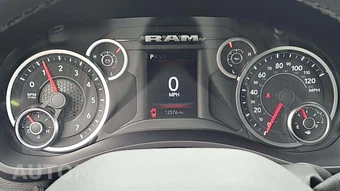 2025 Ram 2500 Big Horn Crew Cab Medium Bed - miniatura 17