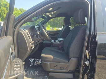 2025 Ram 2500 Big Horn Crew Cab Medium Bed - miniatura 6