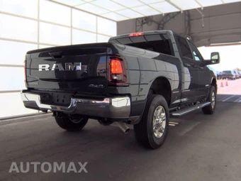 2025 Ram 2500 Big Horn Crew Cab Medium Bed - miniatura 4