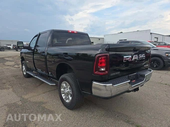 2025 Ram 2500 Big Horn Crew Cab Medium Bed - miniatura 2