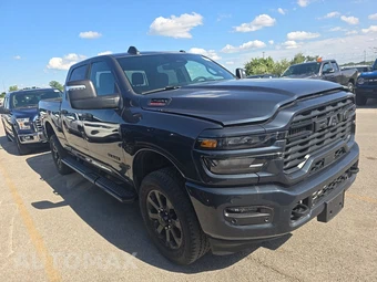 2025 Ram 2500 Big Horn Crew Cab Medium Bed - miniatura 3
