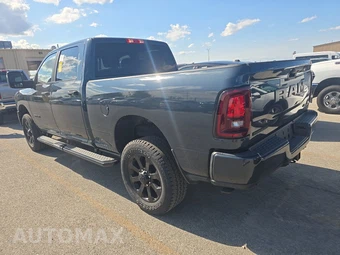 2025 Ram 2500 Big Horn Crew Cab Medium Bed - miniatura 6