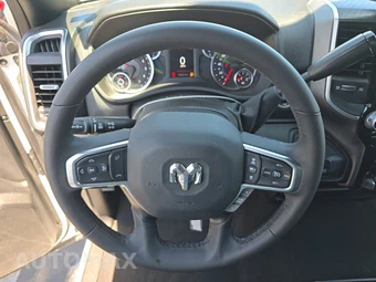 2025 Ram 2500 Big Horn Crew Cab Medium Bed - miniatura 10
