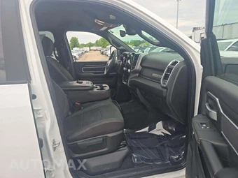 2025 Ram 2500 Big Horn Crew Cab Medium Bed - miniatura 18