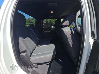 2025 Ram 2500 Big Horn Crew Cab Medium Bed - miniatura 13