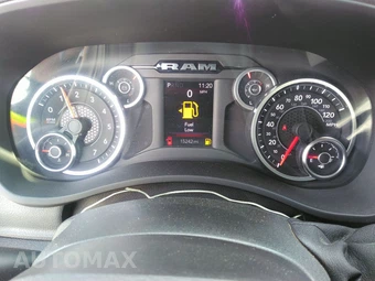 2025 Ram 2500 Big Horn Crew Cab Medium Bed - miniatura 17