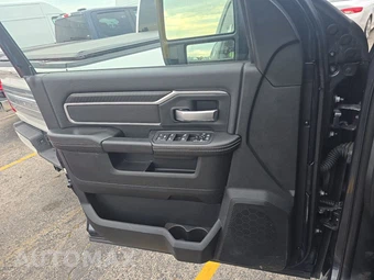 2025 Ram 2500 Big Horn Crew Cab Medium Bed - miniatura 9