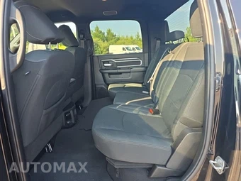 2025 Ram 2500 Big Horn Crew Cab Medium Bed - miniatura 16