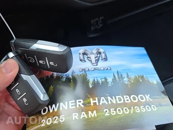 2025 Ram 2500 Big Horn Crew Cab Medium Bed - miniatura 21