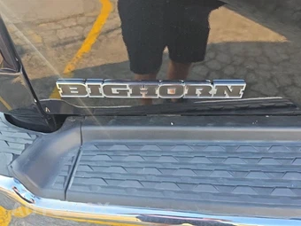 2025 Ram 2500 Big Horn Crew Cab Medium Bed - miniatura 25